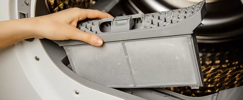 Signs Of A Clogged Dryer Lint Trap in Kannapolis, North Carolina